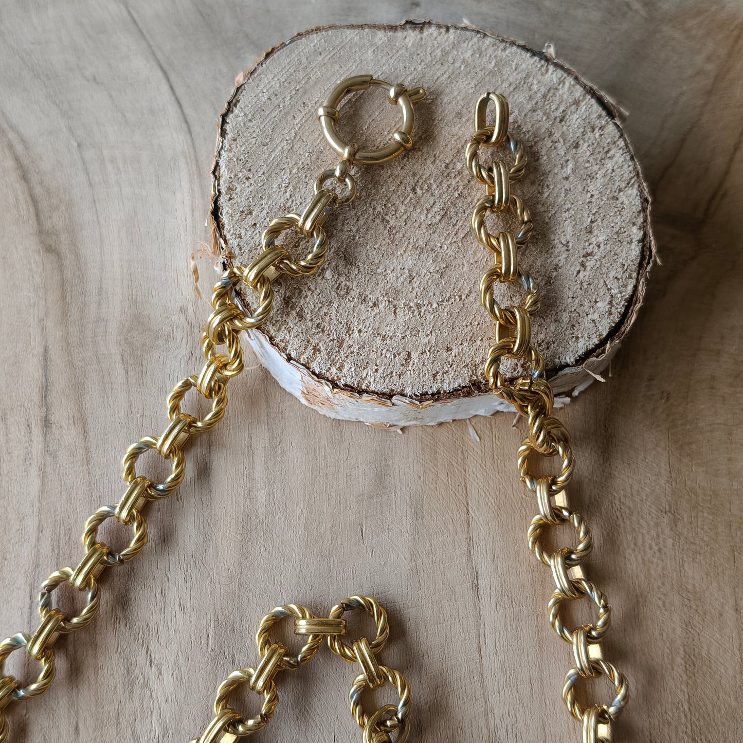 Collier Anna